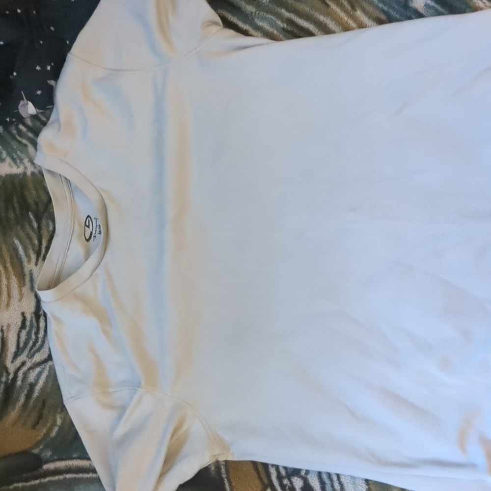 Super comfortable silky grey C9 by Champion T-Shirt